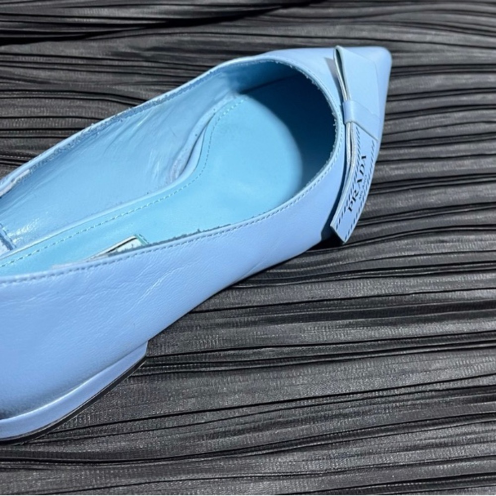 Prada flats - Picture 3 of 5